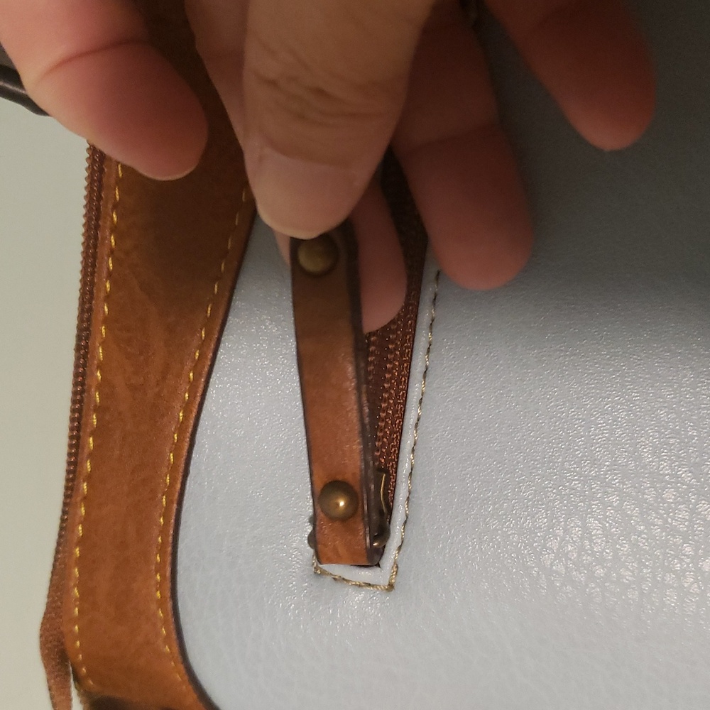 B.o.c Medium Crossbody Bag Light Blue - Picture 9 of 14